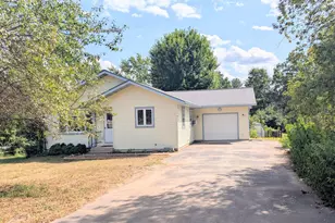 911 Grant St, Spooner, WI 54801 - Photo 1