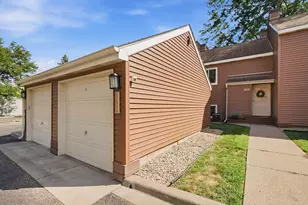 2313 Territorial Rd, Saint Paul, MN 55114 - Photo 15