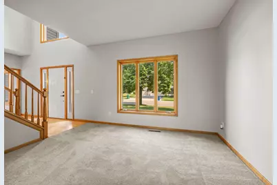 18462 Gladstone Boulevard N, Maple Grove, MN 55311 - Photo 7