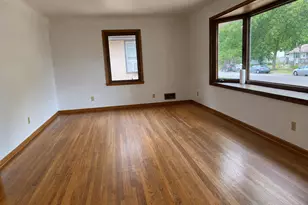 1600 Suburban Ave, Saint Paul, MN 55106 - Photo 9