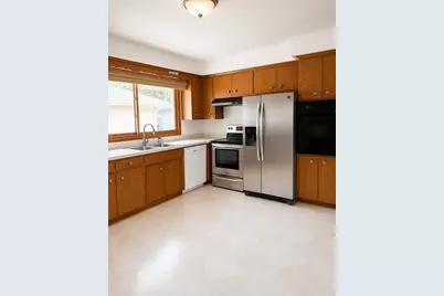 1600 Suburban Avenue, Saint Paul, MN 55106 - Photo 9