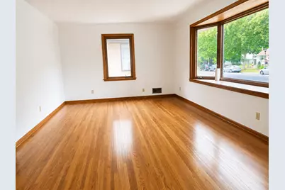 1600 Suburban Avenue, Saint Paul, MN 55106 - Photo 5