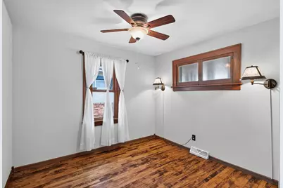 4747 Camden Avenue N, Minneapolis, MN 55430 - Photo 11