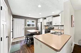 3012 10th St N, Fargo, ND 58102 - Photo 5