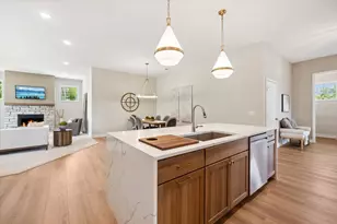 1960 Woods Pt, Waconia, MN 55387 - Photo 11