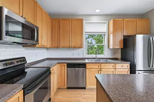 788 Cedar St, Saint Paul, MN 55103 - Photo 17