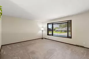 7716 Humboldt Ave N, Brooklyn Park, MN 55444 - Photo 3