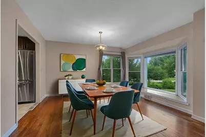 10206 Lakeview Drive W, Minnetonka, MN 55305 - Photo 5