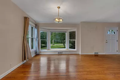 10206 Lakeview Drive W, Minnetonka, MN 55305 - Photo 7