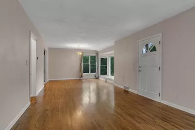 10206 Lakeview Drive W, Minnetonka, MN 55305 - Photo 5