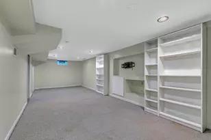 10206 Lakeview Dr W, Minnetonka, MN 55305 - Photo 19