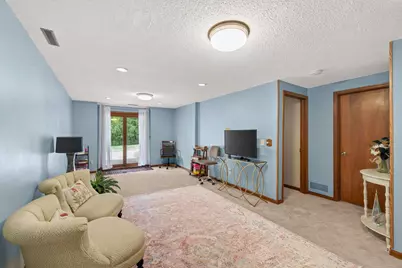 18425 Harrogate Drive, Eden Prairie, MN 55346 - Photo 45