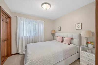 18425 Harrogate Drive, Eden Prairie, MN 55346 - Photo 15
