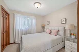 18425 Harrogate Dr, Eden Prairie, MN 55346 - Photo 15