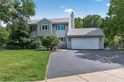 18425 Harrogate Drive, Eden Prairie, MN 55346 - Photo 5