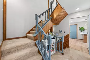 18425 Harrogate Dr, Eden Prairie, MN 55346 - Photo 17