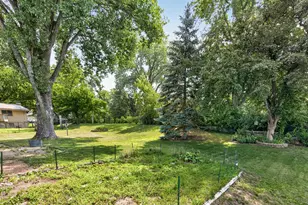 1105 W 155th St, Burnsville, MN 55306 - Photo 39