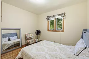807 N Renville St, Winthrop, MN 55396 - Photo 9