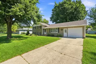 807 N Renville St, Winthrop, MN 55396 - Photo 27