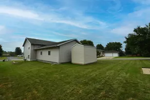 101 6th Ave N E, Elgin, MN 55932 - Photo 9