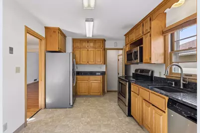 1554 Chamber Street, Saint Paul, MN 55106 - Photo 15