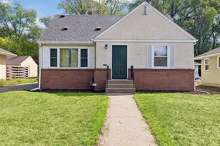 1554 Chamber St, Saint Paul, MN 55106 - Photo 1