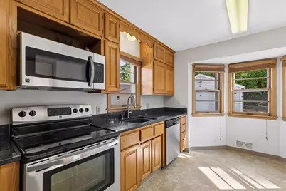 1554 Chamber Street, Saint Paul, MN 55106 - Photo 13