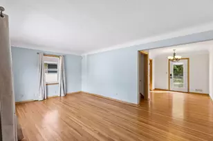 1554 Chamber St, Saint Paul, MN 55106 - Photo 3