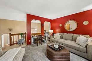 687 116th Ln NE, Blaine, MN 55434 - Photo 9