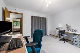 3253 Evergreen Dr, Eagan, MN 55121 - Photo 19