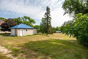 614 Springen Ave, Fergus Falls, MN 56537 - Photo 9