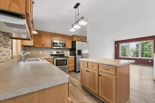 407 66th St SW, Waverly, MN 55390 - Photo 3