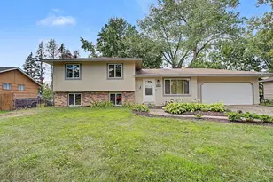 16653 Foliage Ave W, Rosemount, MN 55068 - Photo 3
