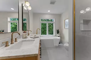 6667 Moorland Dr, Eden Prairie, MN 55346 - Photo 15