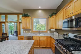 852 Bridle Creek Dr, Jordan, MN 55352 - Photo 11