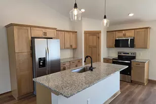 510 7th St NW, New Richland, MN 56072 - Photo 9