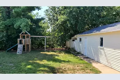 1696 Conway Street, Saint Paul, MN 55106 - Photo 23