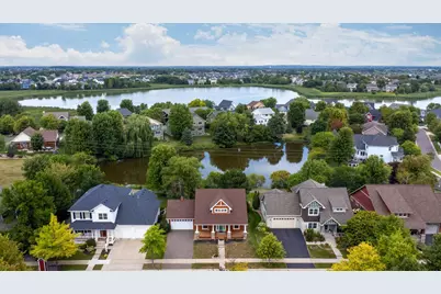 11662 Laketowne View, Albertville, MN 55301 - Photo 1