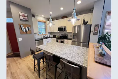 18060 Kindred Court, Lakeville, MN 55044 - Photo 3