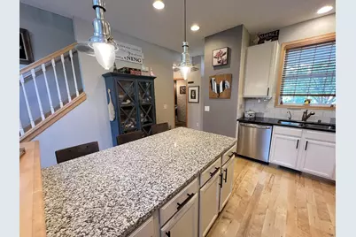 18060 Kindred Court, Lakeville, MN 55044 - Photo 5