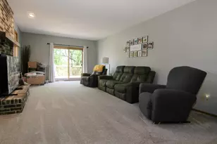 7818 Davidson Ct, Inver Grove Heights, MN 55076 - Photo 5