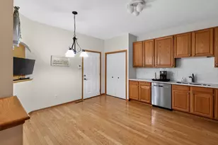 2703 Village Dr, Faribault, MN 55021 - Photo 9