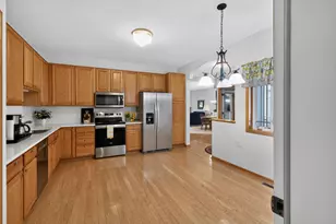 2703 Village Dr, Faribault, MN 55021 - Photo 7