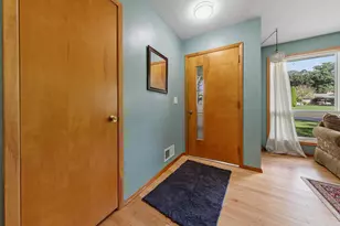 1910 Linn Dr, Owatonna, MN 55060 - Photo 17