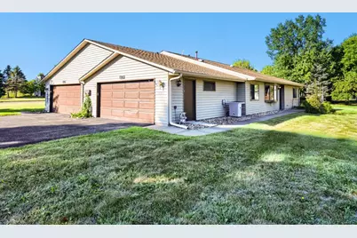 3743 Goodwin Avenue N, Oakdale, MN 55128 - Photo 3