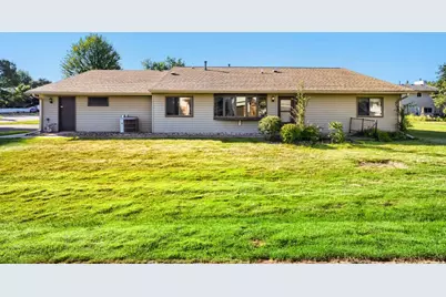 3743 Goodwin Avenue N, Oakdale, MN 55128 - Photo 5