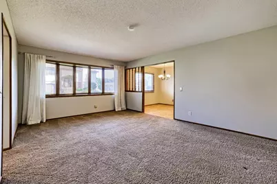 3743 Goodwin Avenue N, Oakdale, MN 55128 - Photo 7