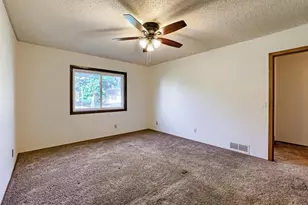 3743 Goodwin Ave N, Oakdale, MN 55128 - Photo 17