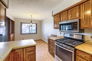 3743 Goodwin Ave N, Oakdale, MN 55128 - Photo 15