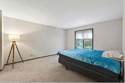 15695 Sussex Drive, Minnetonka, MN 55345 - Photo 11